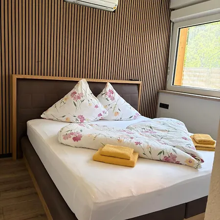 Stadlchalet Apartment Ried im Oberinntal